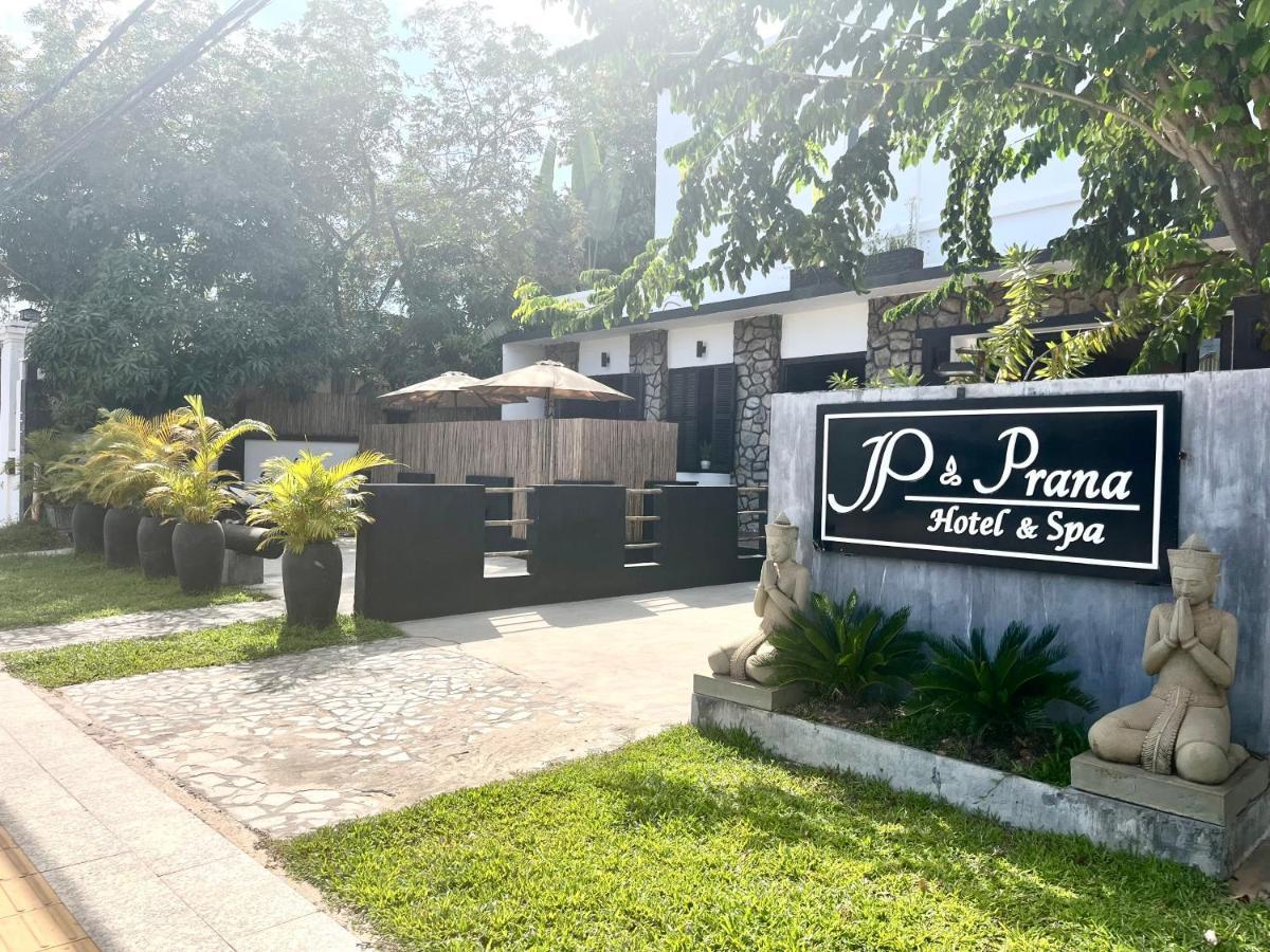Prana Hotel Siem Reap Buitenkant foto